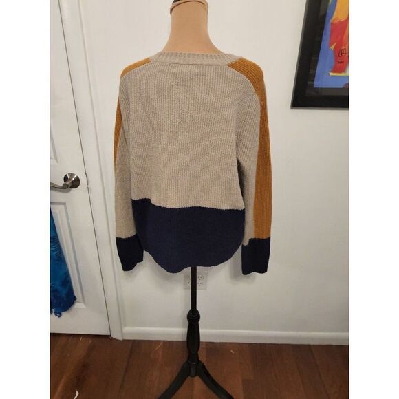 Pinque Large Women's color block top Sweater - Picture 3 of 7